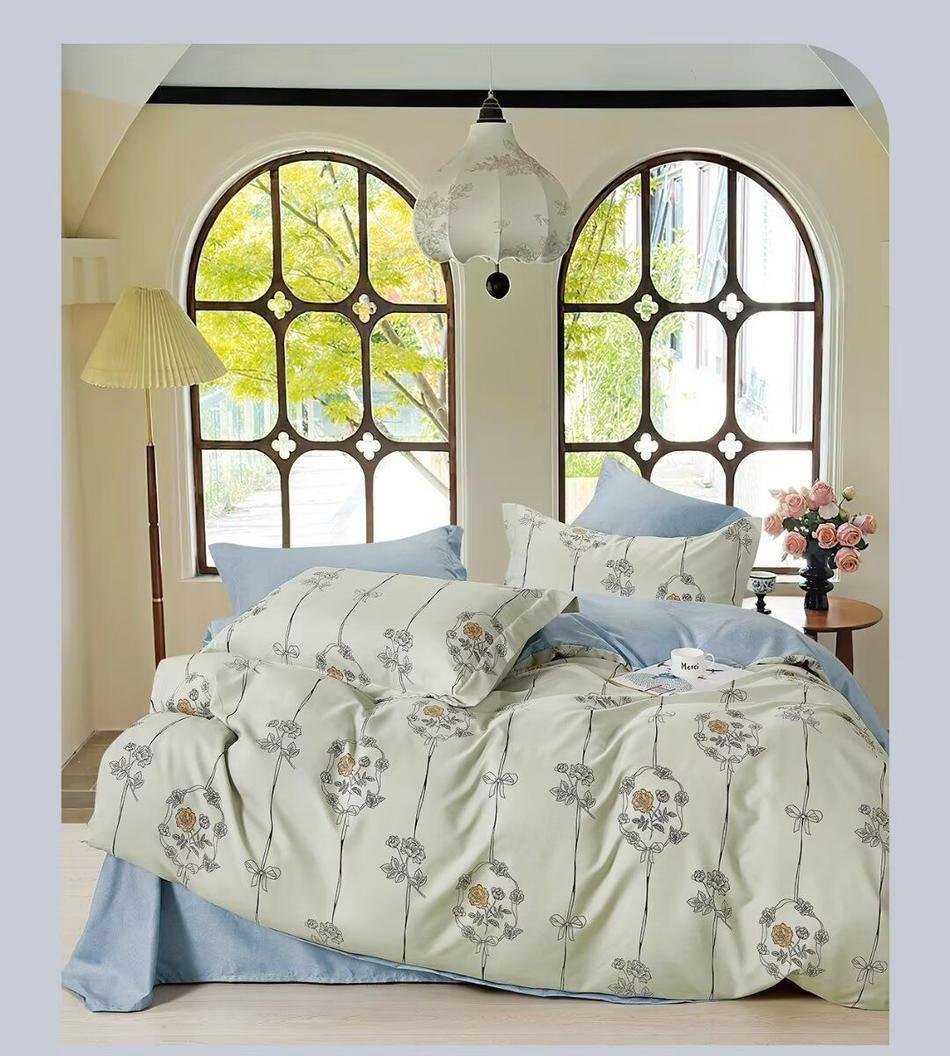 Fitted bedsheet